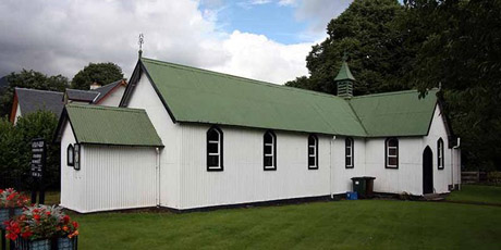 St_Fillan,_Killin_-_Tin_tabernacle_-_geograph_org_uk_-_955367
